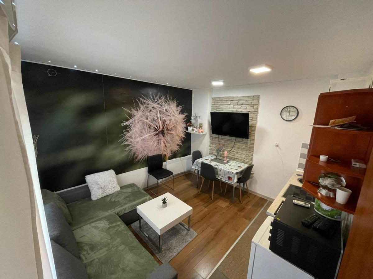 Cozy 1B Apartment Vera-Self Check In Zágráb Kültér fotó